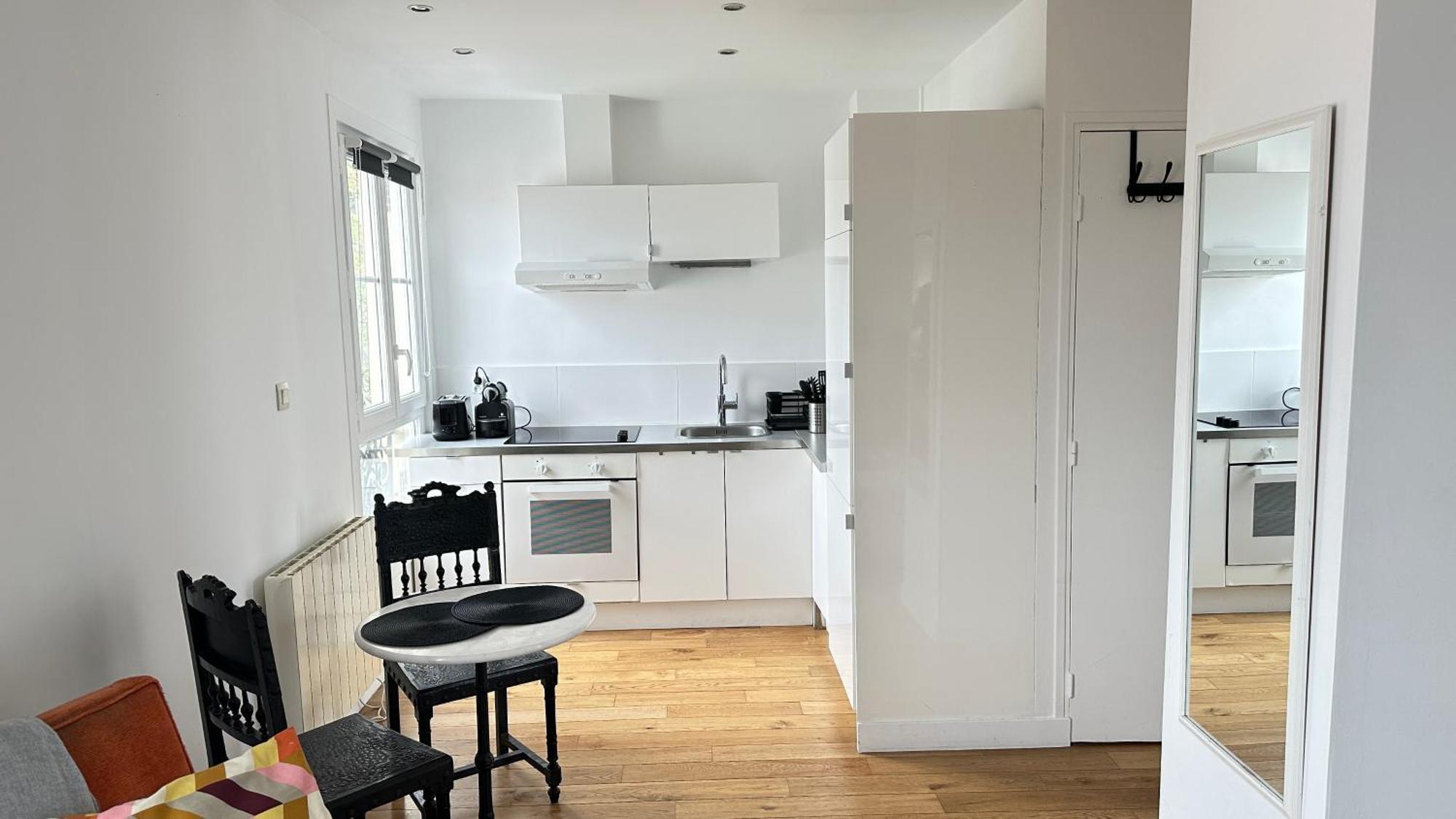 Apartmán Charmant Studio Au Coeur Du 18E Paříž Exteriér fotografie